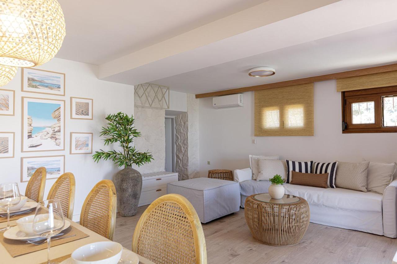Villa Seashell -Wonderful Newly Renovated Villa On The Beach Galatás Zewnętrze zdjęcie